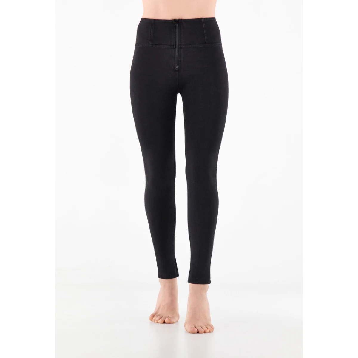 Dámske jeggings nohavice FREDDY WR.UP® skinny high waist push up jeggings in organic fabric-Black · záber 2