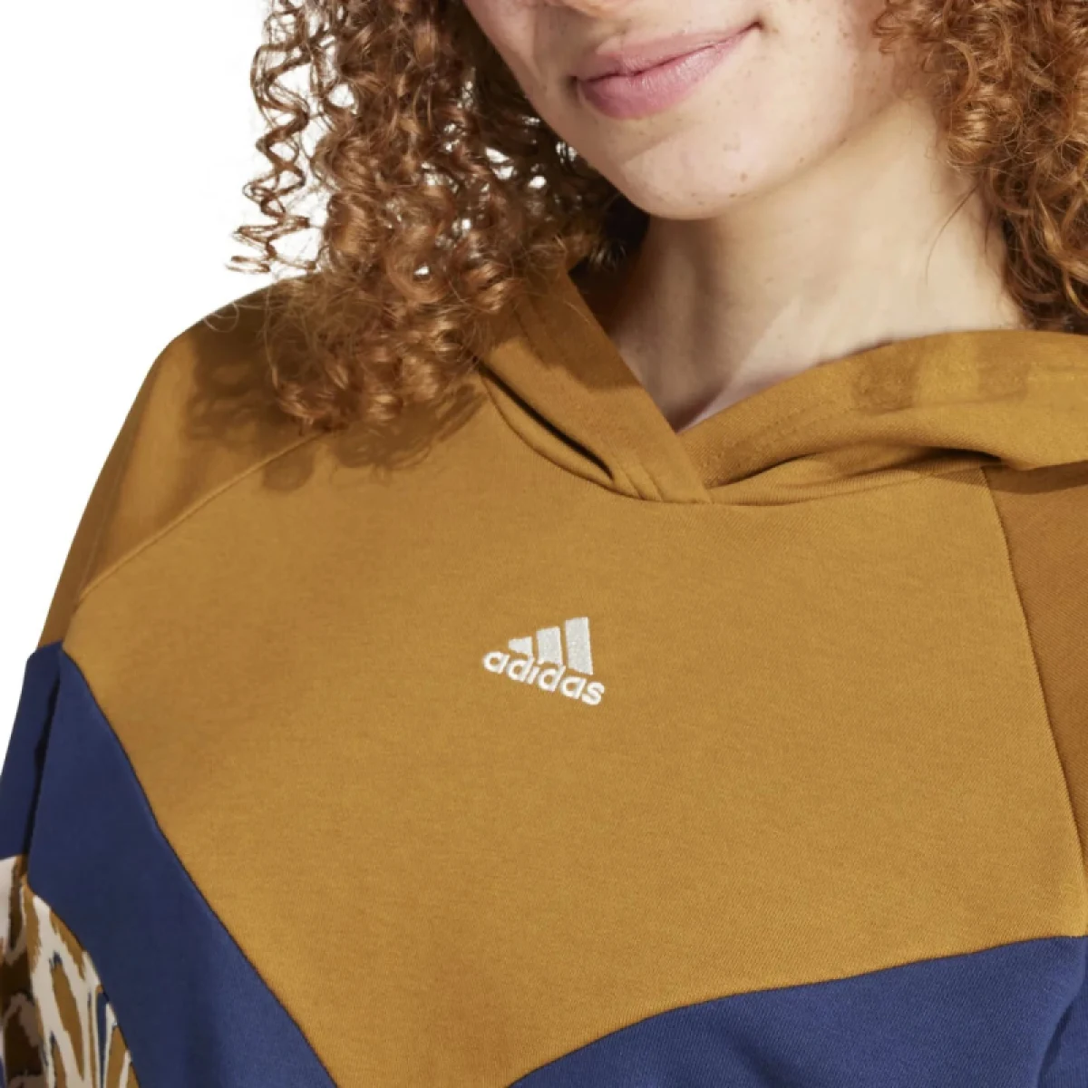 Dámska mikina s kapucňou ADIDAS FARM HOODIE-IV9738-Brown · záber 4