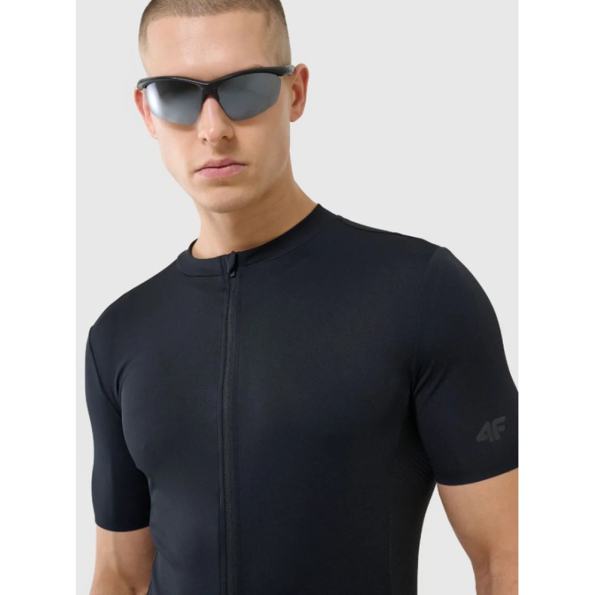 Pánske tréningové tričko s krátkym rukávom 4F TSHIRT FNK M1285-20S-DEEP BLACK · záber 2
