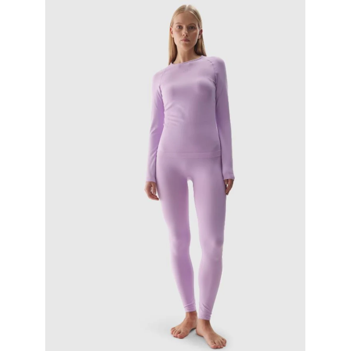 Dámske termo nohavice 4F SEAMLESS UNDERWEAR-WAW24USEAF153-52S-LIGHT VIOLET · záber 3