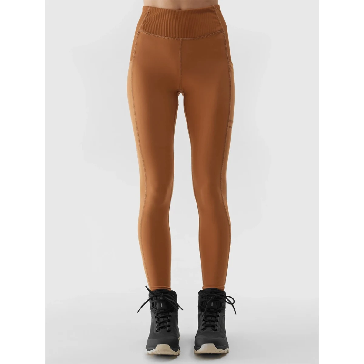 Dámske turistické legíny 4F TROUSERS FNK-WSS24TFTRF580-82S-LIGHT BROWN · záber 3
