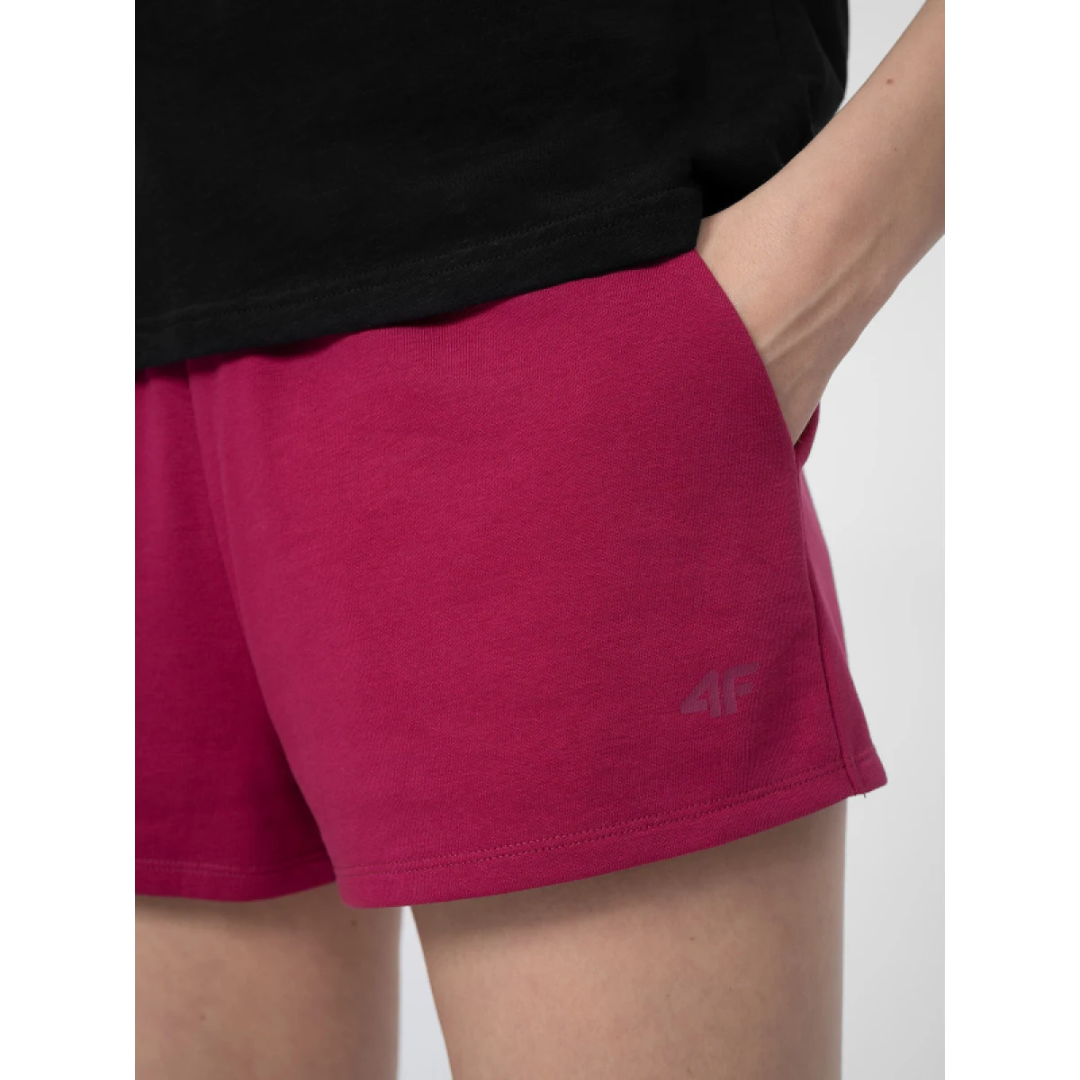 Dámske teplákové kraťasy 4F SHORTS CAS F175-53S-DARK PINK · záber 4