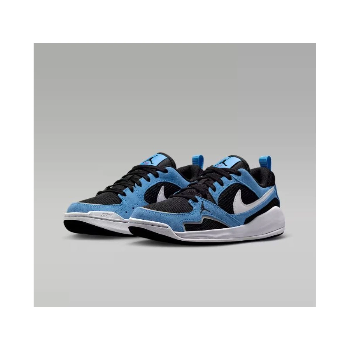 Chlapčenská rekreačná obuv NIKE Jordan CMFT Era Jr black white university blue varsity red · záber 4