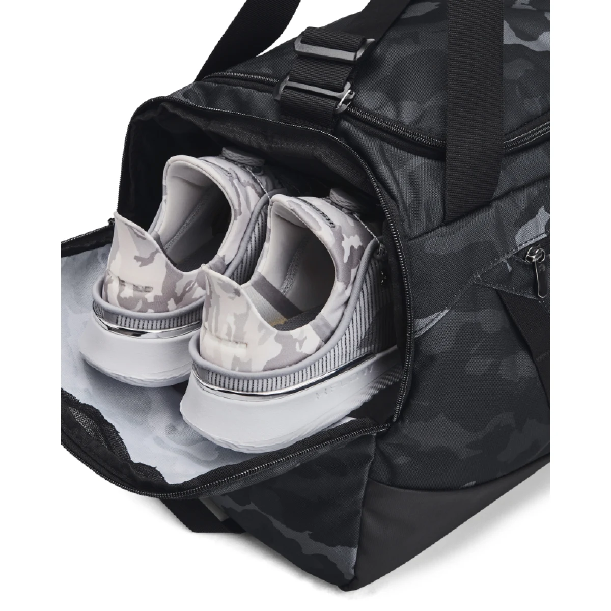 Cestovná taška UNDER ARMOUR UA Undeniable 5.0 Duffle MD · záber 5
