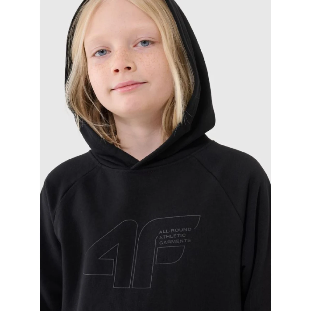Chlapčenská mikina s kapucňou 4F JUNIOR SWEATSHIRT M1712-20S-DEEP BLACK · záber 2
