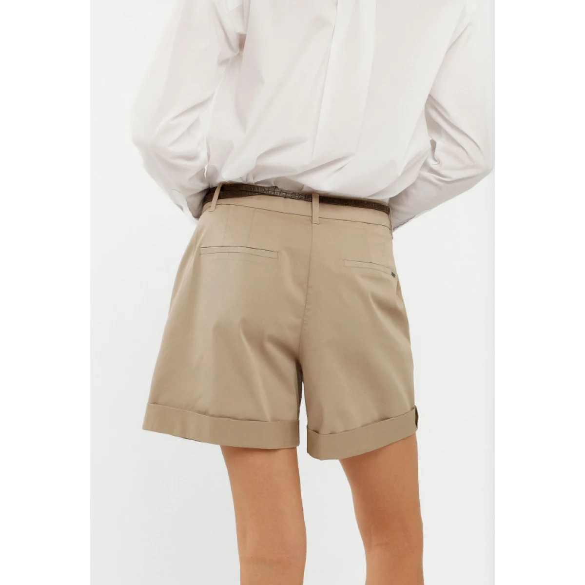 Dámske kraťasy VOLCANO AGO-102-BEIGE · záber 4