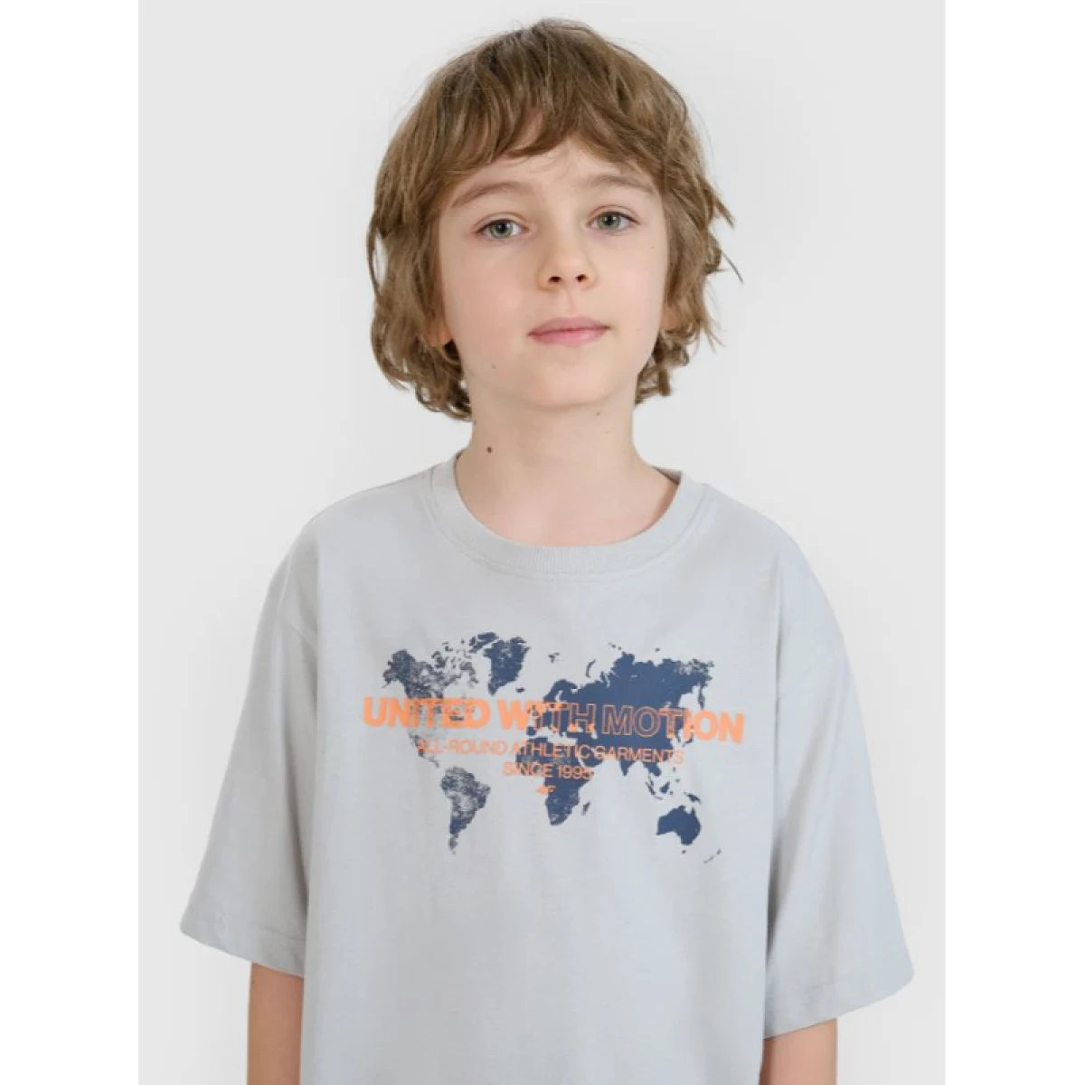 Chlapčenské tričko s krátkym rukávom 4F JUNIOR TSHIRT M1880-27S-COLD LIGHT GREY · záber 2