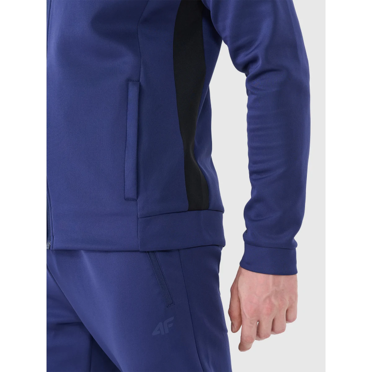 Pánska tréningová mikina so zipsom 4F SWEATSHIRT FNK-WSS25TFSWM513-30S-DARK BLUE · záber 3