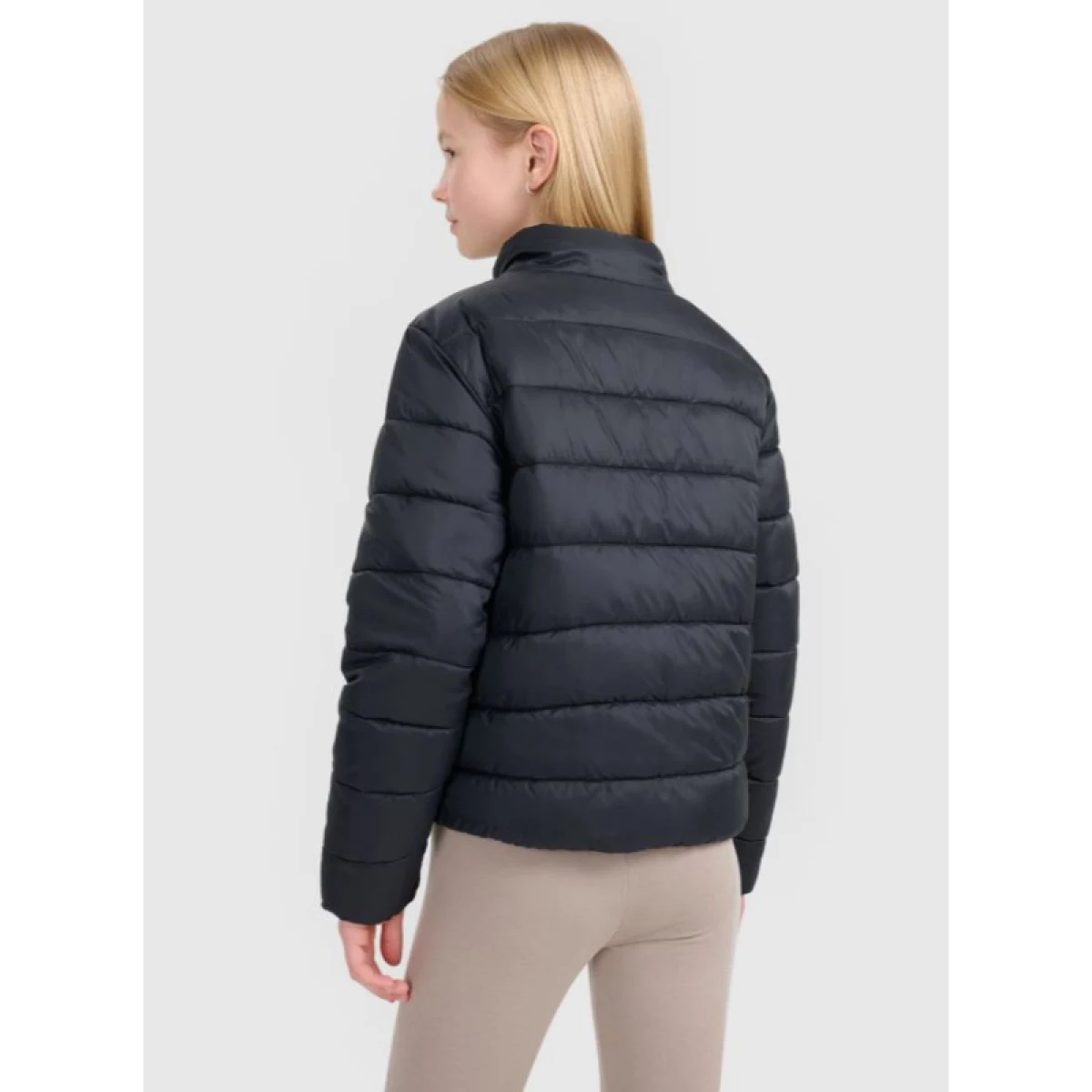 Dievčenská bunda 4F JUNIOR DOWN JACKET-JWSS25TDJAF515-20S-BLACK · záber 3
