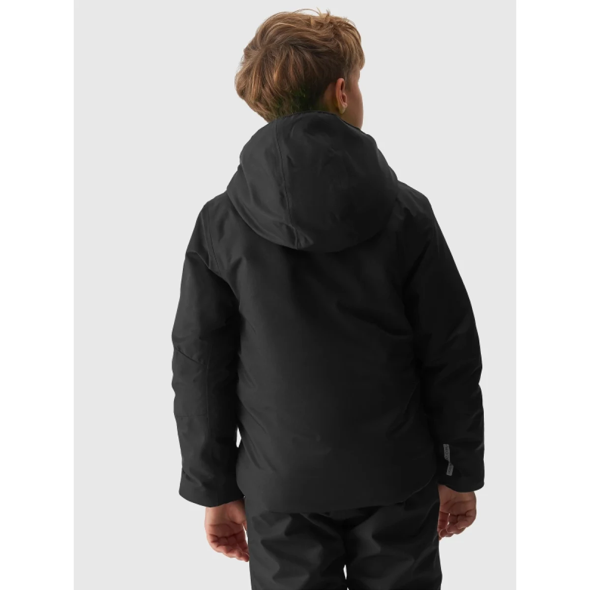 Chlapčenská lyžiarska bunda 4F JUNIOR TECHNICAL JACKET-JAW23TTJAM297-21S-BLACK · záber 3