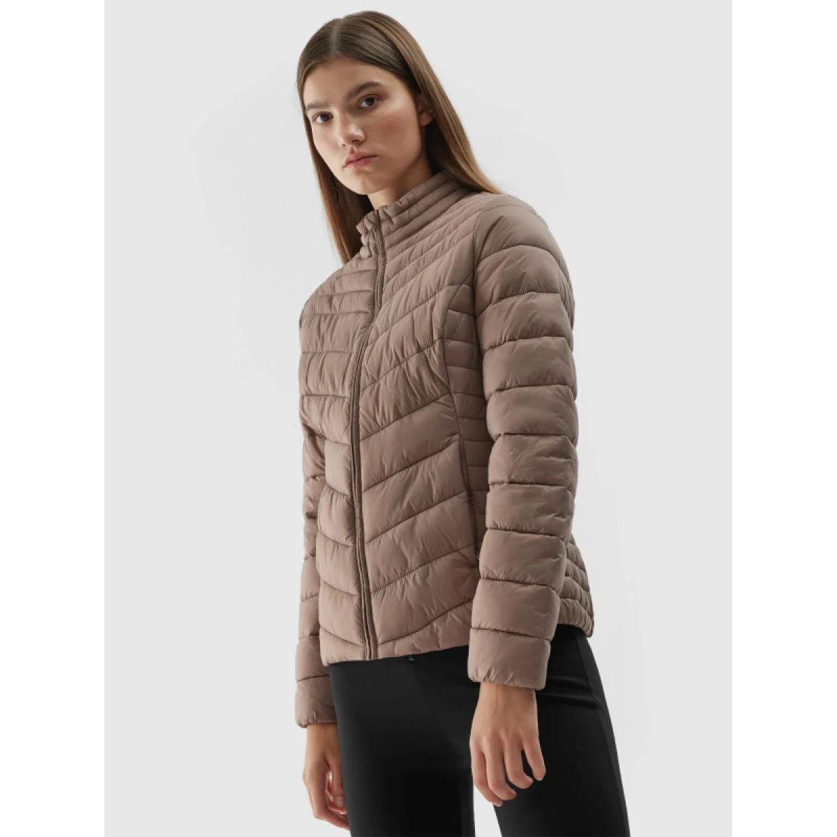 Dámska bunda 4F DOWN JACKET-AW23TDJAF224-82S-LIGHT BROWN · záber 2