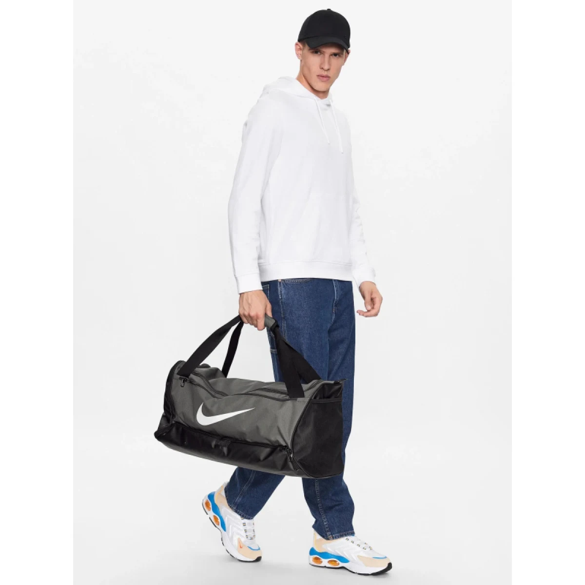 Cestovná taška NIKE NK BRSLA M DUFF - 9.5 (60L)- Grey · záber 5