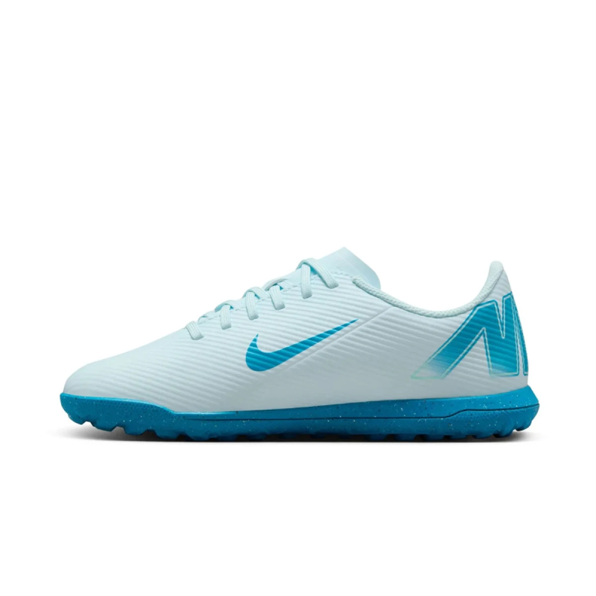 Chlapčenské futbalové kopačky turfy NIKE Mercurial Vapor 16 Club Jr TF glacier blue black · záber 2