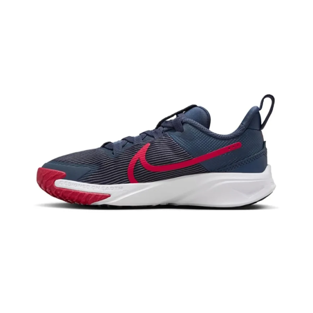 Chlapčenská športová obuv (tréningová) NIKE Star Runner 4 K thunder blue gym red black white · záber 2