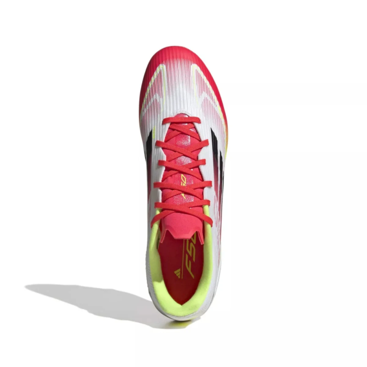 Pánske futbalové kopačky outdoorové ADIDAS F50 League M FG MG cloud white core black solar yellow · záber 4