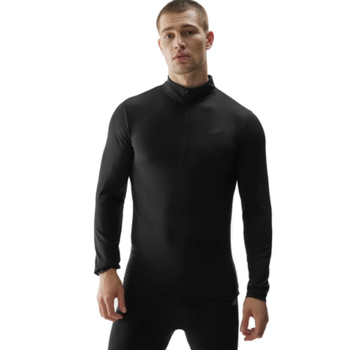 Pánska zateplená lyžiarska mikina s 1 2 zipsom 4F BRUSHED UNDERWEAR-AW23UBRUM035-20S-DEEP BLACK · záber 1