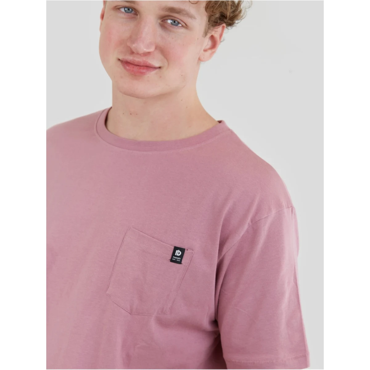 Pánske tričko s krátkym rukávom FUNDANGO Talmer Pocket T-shirt-345-raspberry · záber 4