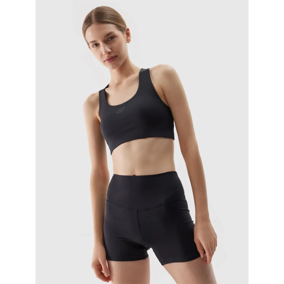 Dámske tréningové kraťasy 4F SHORTS FNK-WSS24TFSHF393-20S-DEEP BLACK · záber 4