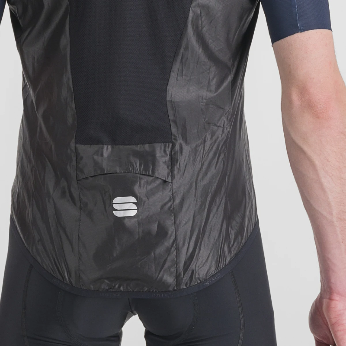 Pánska cyklistická vesta SPORTFUL Hot pack easylight vest, black · záber 5
