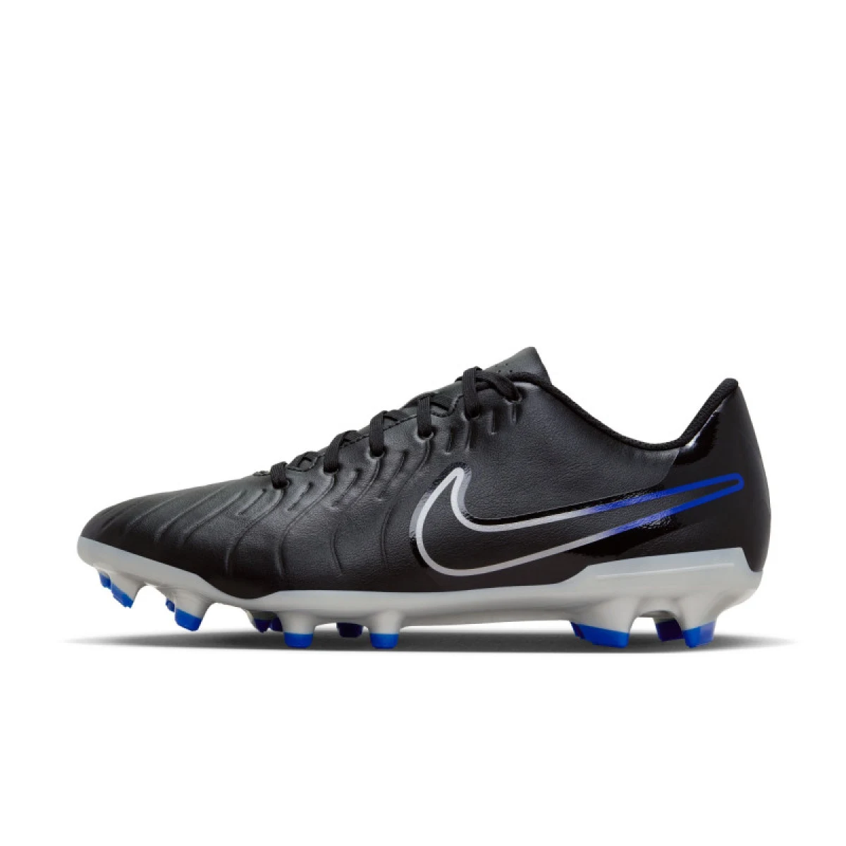 Pánske futbalové kopačky outdoorové NIKE Tiempo Legend 10 Club M FG black hyper royal chrome · záber 2