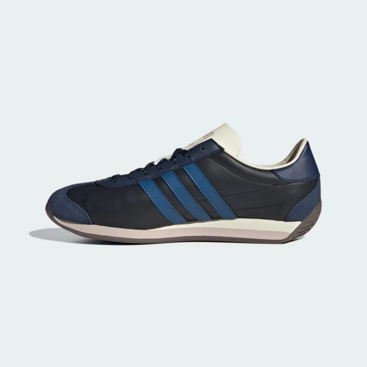 Pánska vychádzková obuv ADIDAS ORIGINALS Country OG M core black dark marine cream white · záber 3