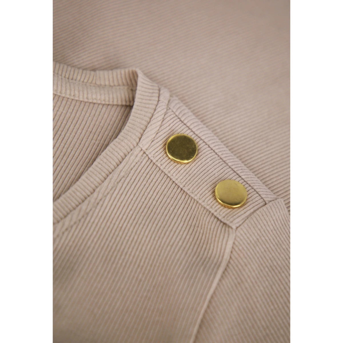 Dámske tričko s dlhým rukávom VOLCANO KATI-102-BEIGE · záber 2