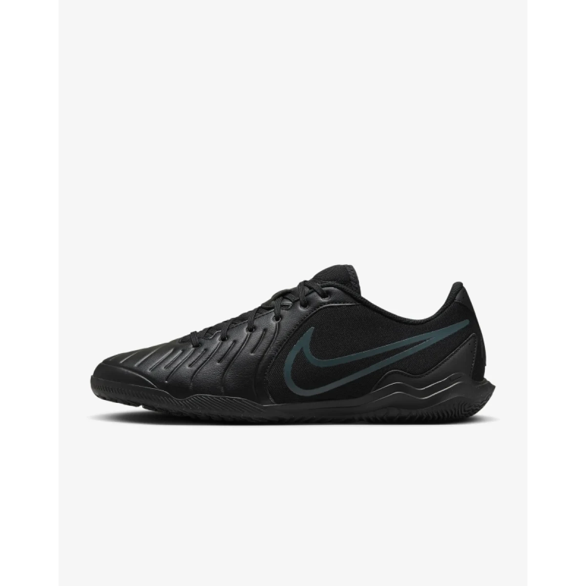 Pánske futbalové kopačky halové NIKE Tiempo Legend 10 Club M IC black deep jungle black · záber 2