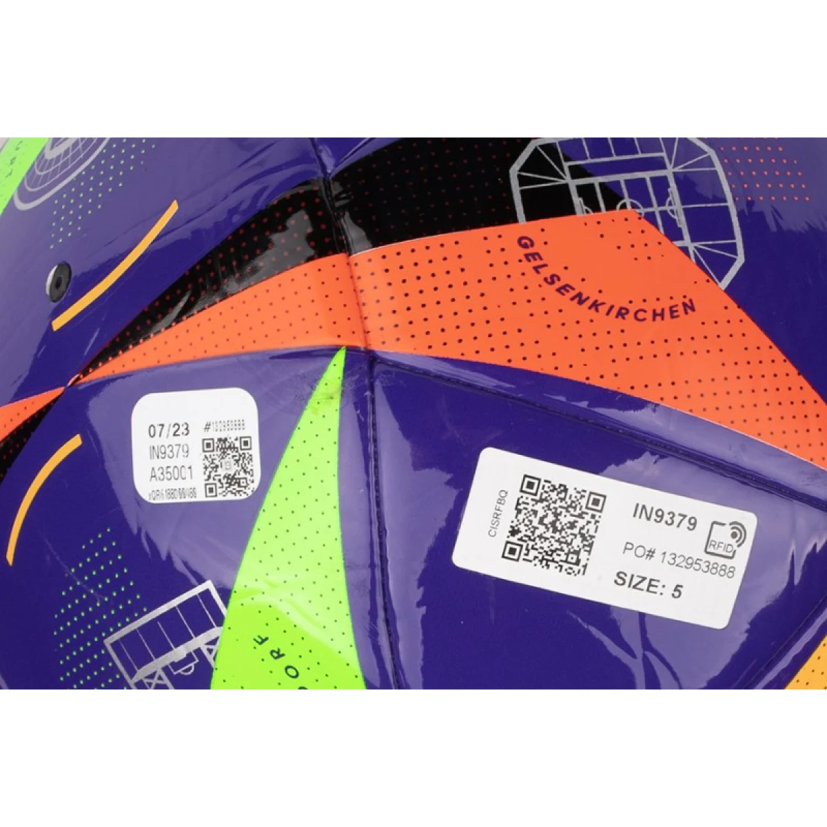 Futbalová lopta ADIDAS EURO24 PRO BEACH BLAPUR BLACK SILVMT · záber 4