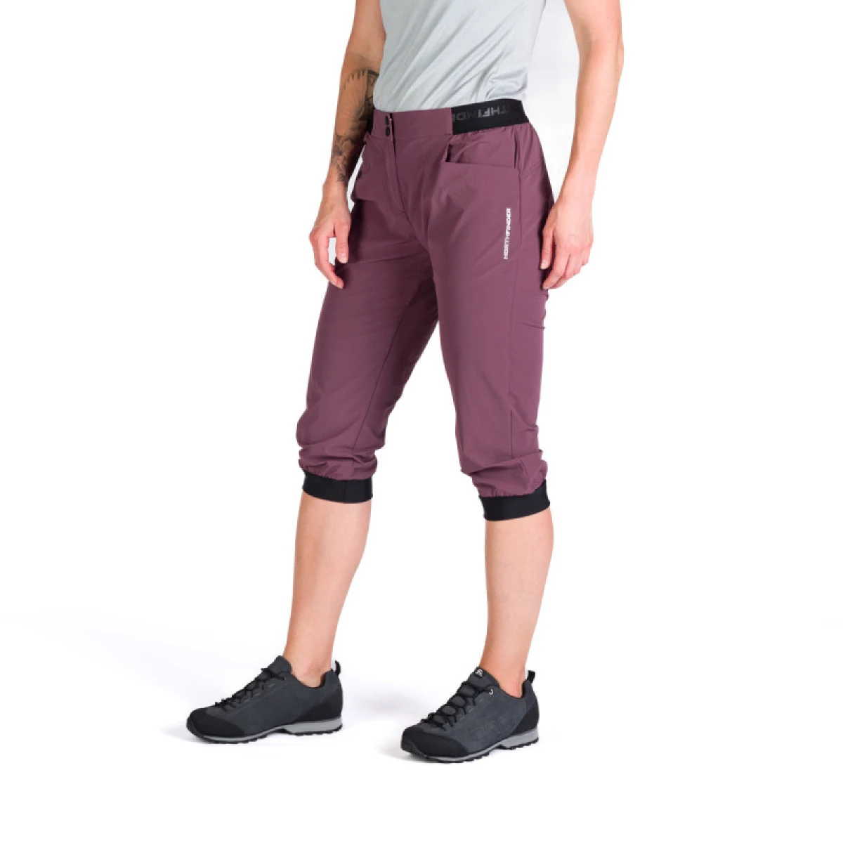 Dámske turistické 3 4 nohavice NORTHFINDER CAROLE-481-plum · záber 2