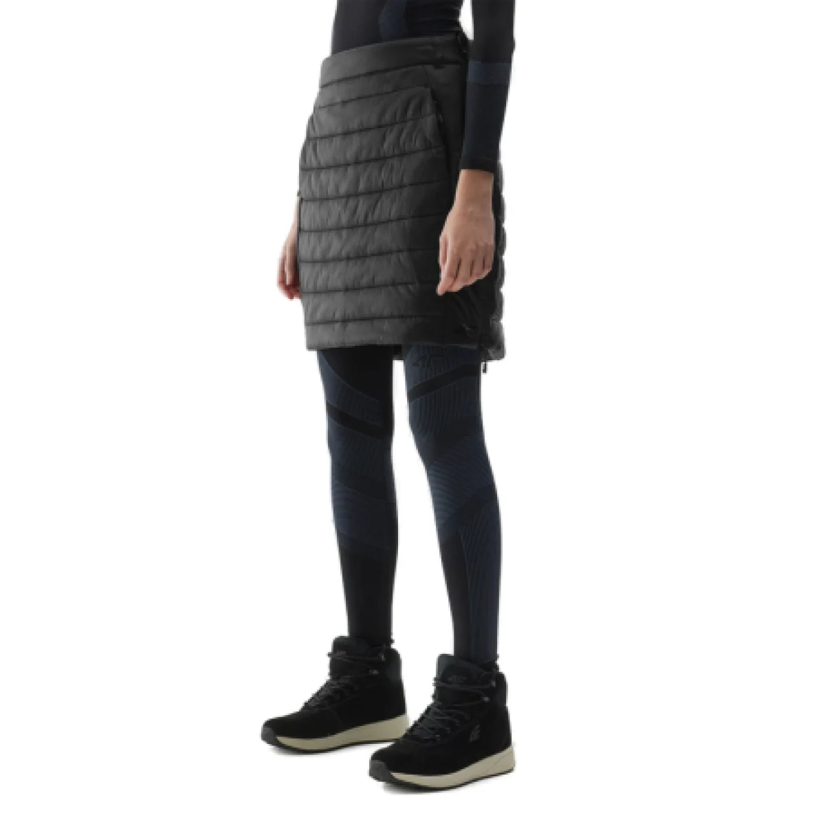 Dámska turistická sukňa 4F SKIRT FNK-AW23TFSKF008-21S-BLACK · záber 1