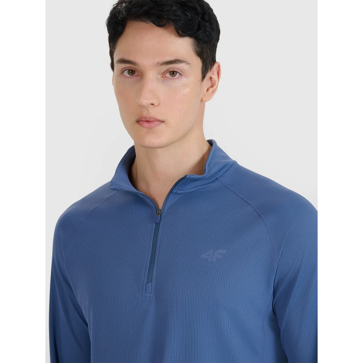 Pánske bežecké tričko s dlhým rukávom 4F LONGSLEEVE FNK-WSS25TFLOM327-32S-DENIM · záber 2