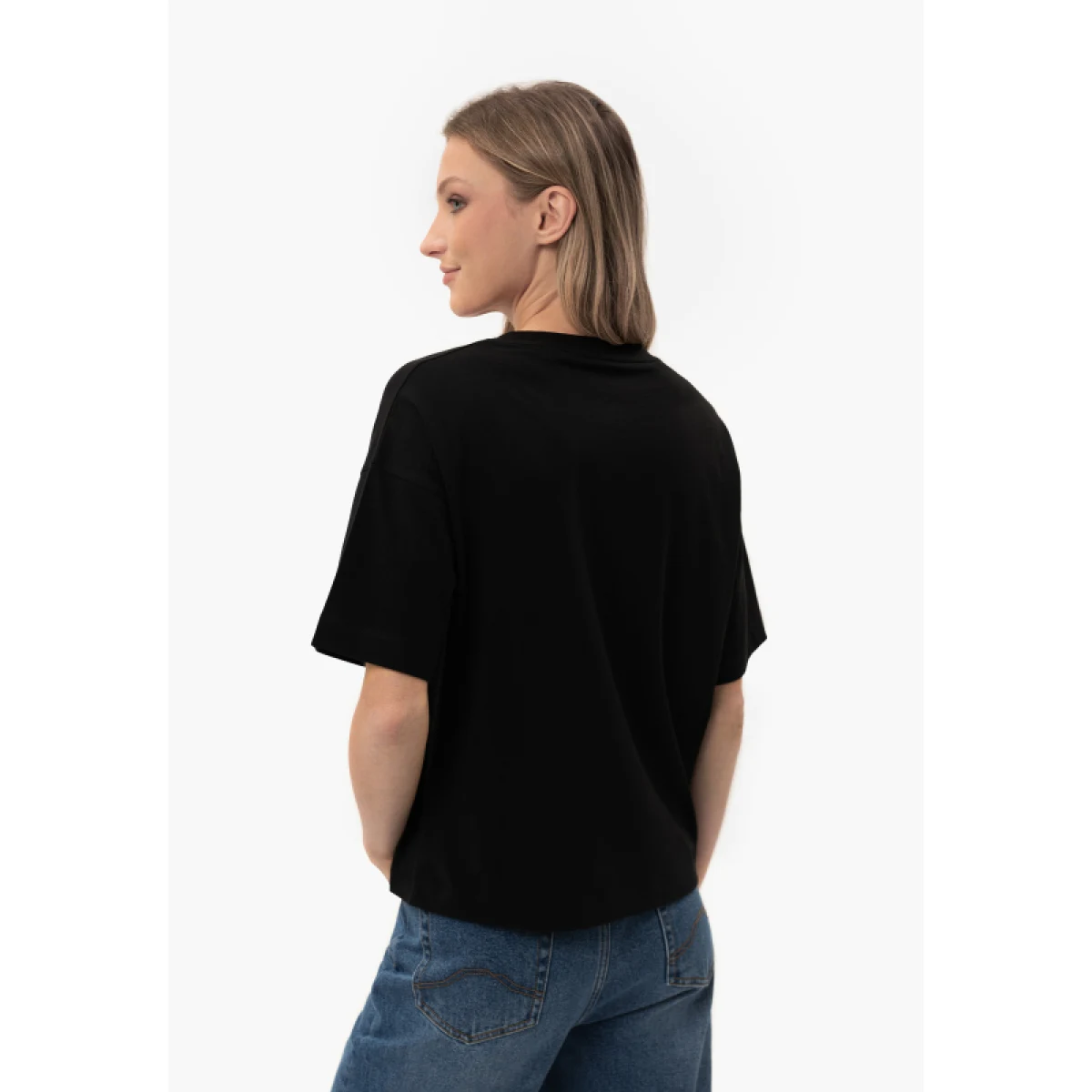 Dámske tričko s krátkym rukávom VOLCANO PERFECT-700-BLACK · záber 4