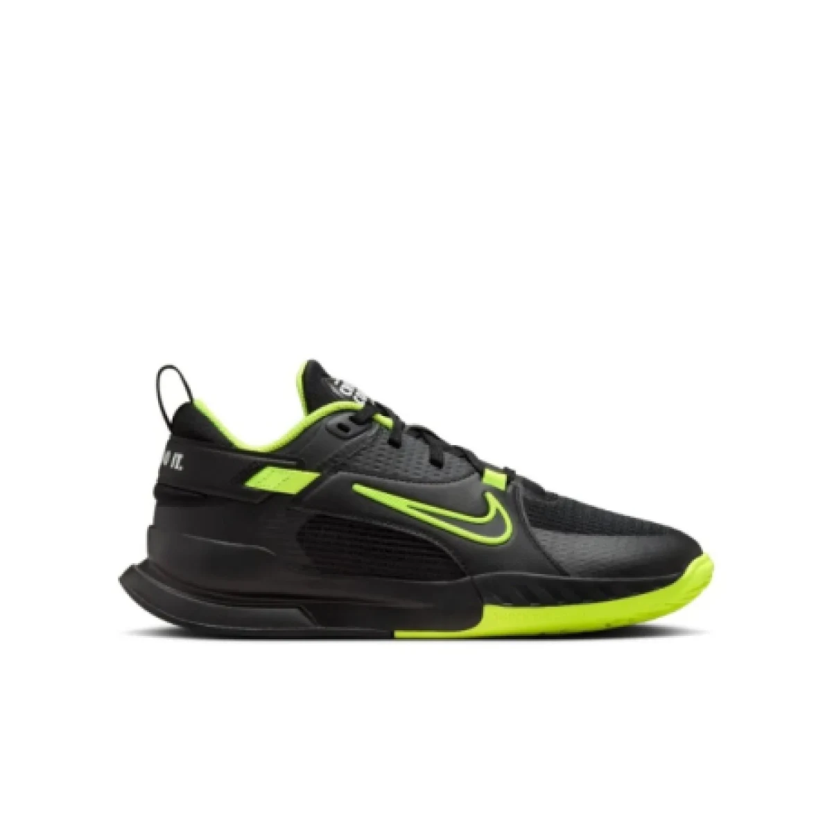 Chlapčenská halová obuv NIKE Crosscourt black volt white · záber 1