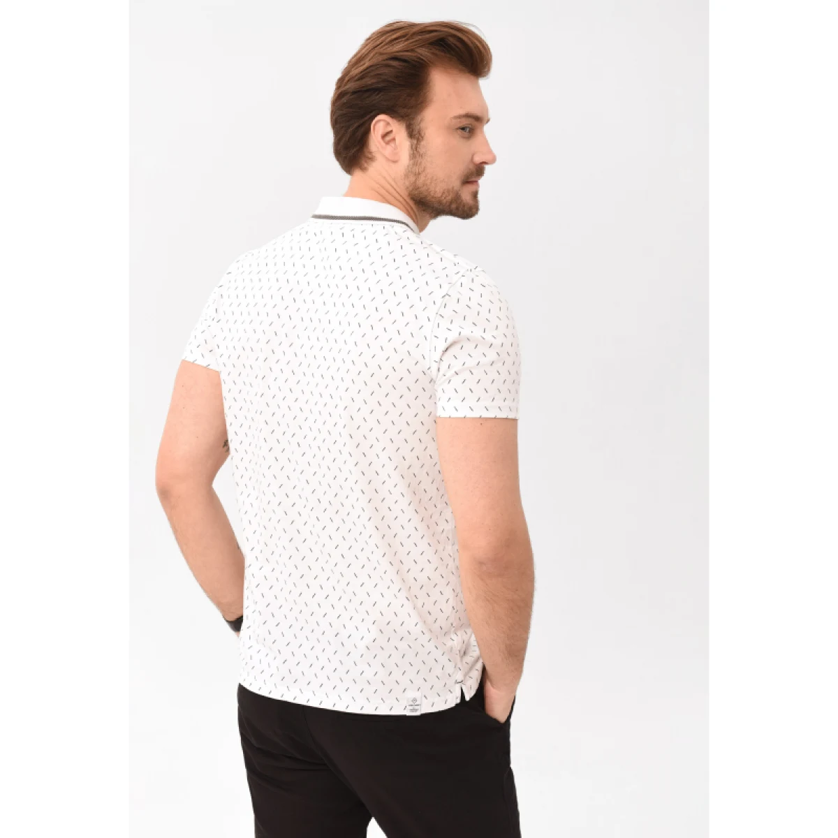 Pánske polo tričko s krátkym rukávom VOLCANO CARO-100-WHITE · záber 3