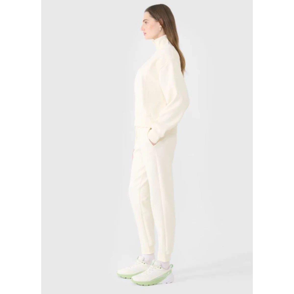 Dámske tepláky 4F TROUSERS CAS F0996-11S-OFF WHITE · záber 4