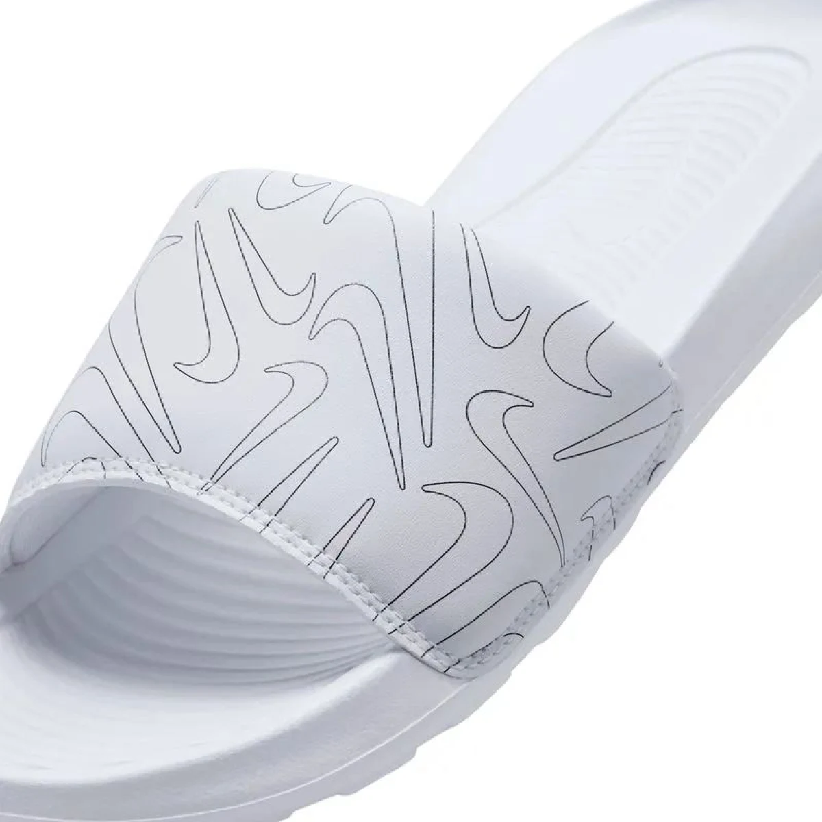 Dámske šlapky (plážová obuv) NIKE Victori One Ws white black · záber 4