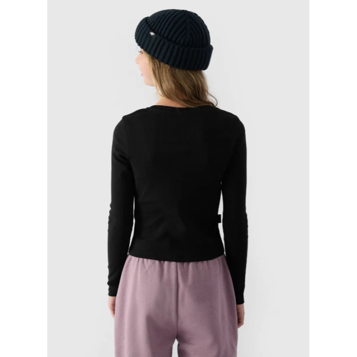 Dievčenské tričko s dlhým rukávom 4F JUNIOR LONGSLEEVE-JWAW24TLONF292-20S-DEEP BLACK · záber 3