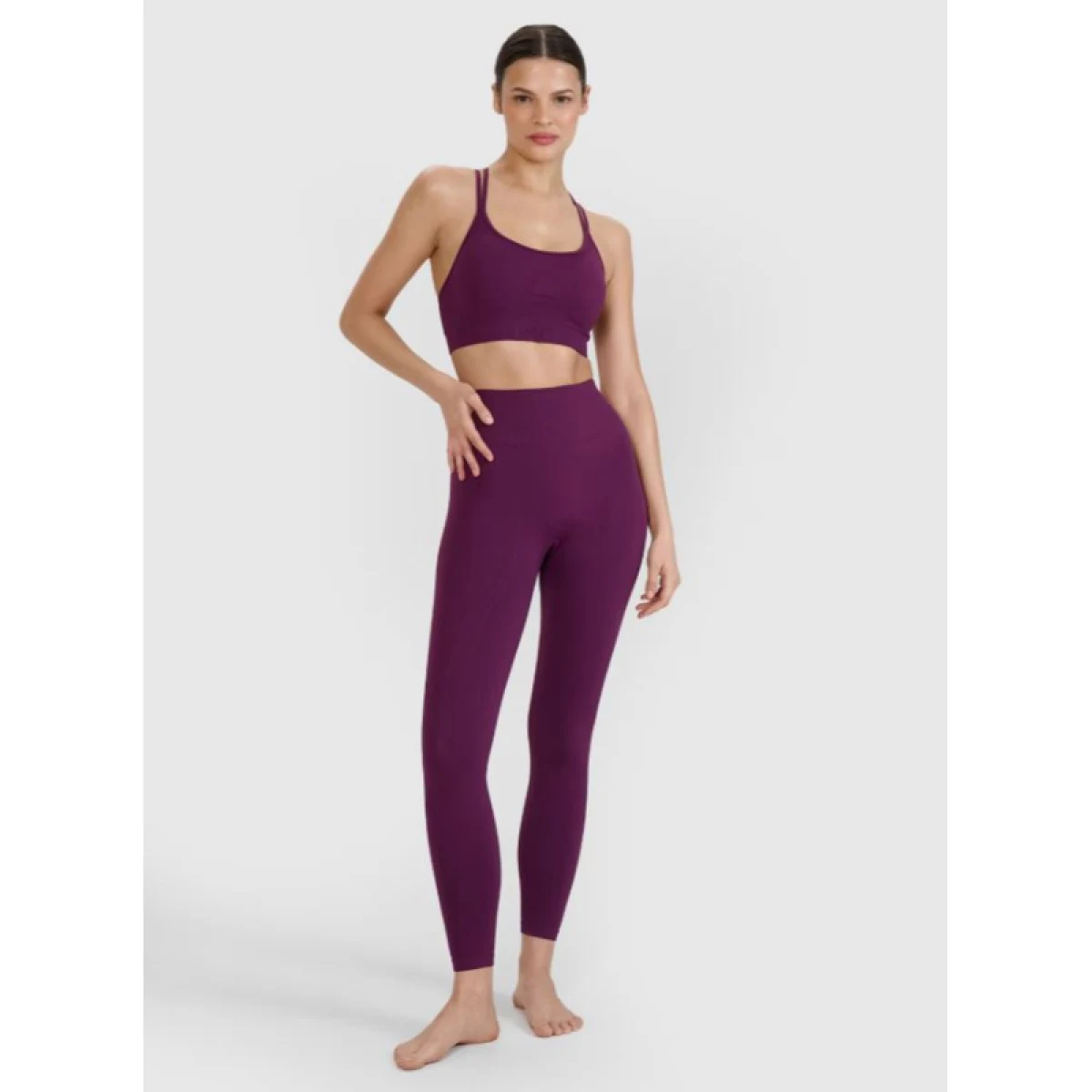Dámske legíny 4F TIGHTS FNK F347-50S-DARK VIOLET · záber 5