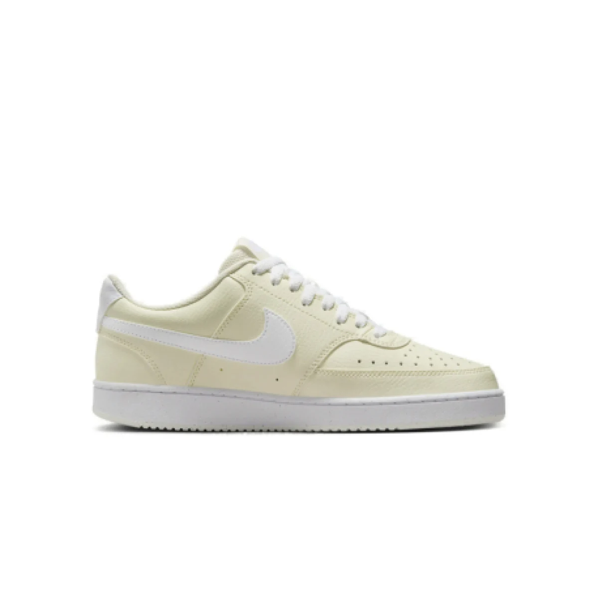 Dámska vychádzková obuv NIKE Court Vision Low Next Nature white pale ivory black · záber 1