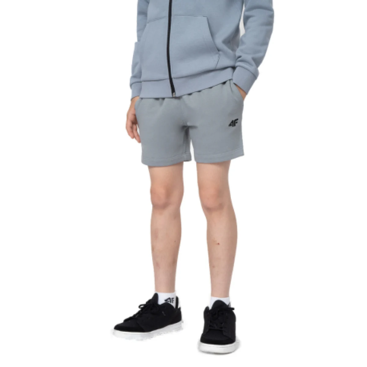 Chlapčenské teplákové kraťasy 4F JUNIOR SHORTS CAS M048-34S-LIGHT BLUE · záber 1