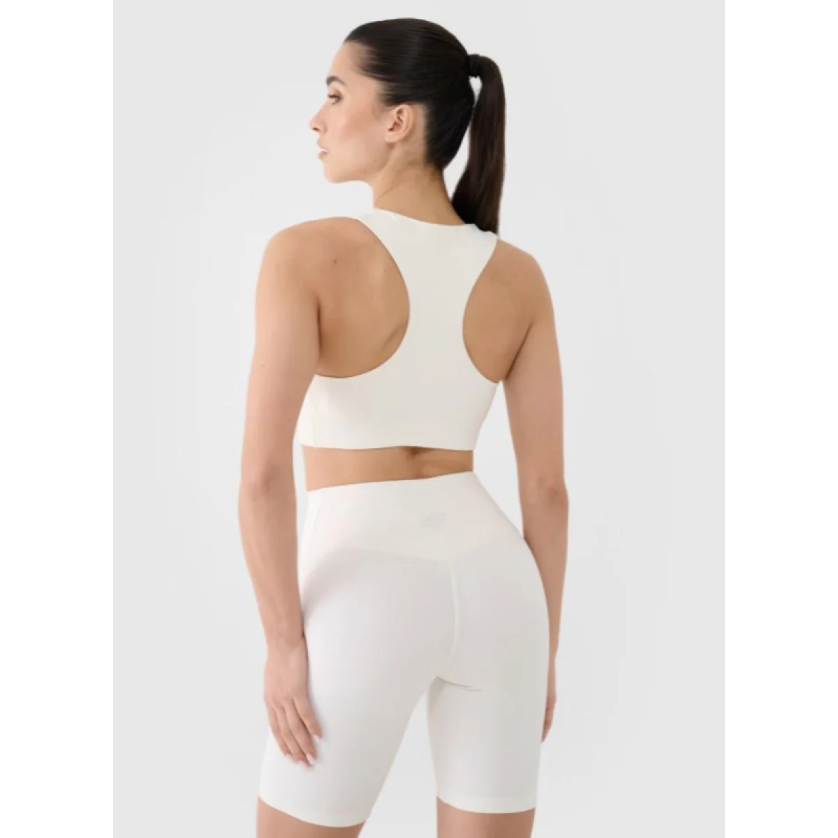 Dámska tréningová športová podprsenka 4F SPORT BRA F152-11S-OFF WHITE · záber 3