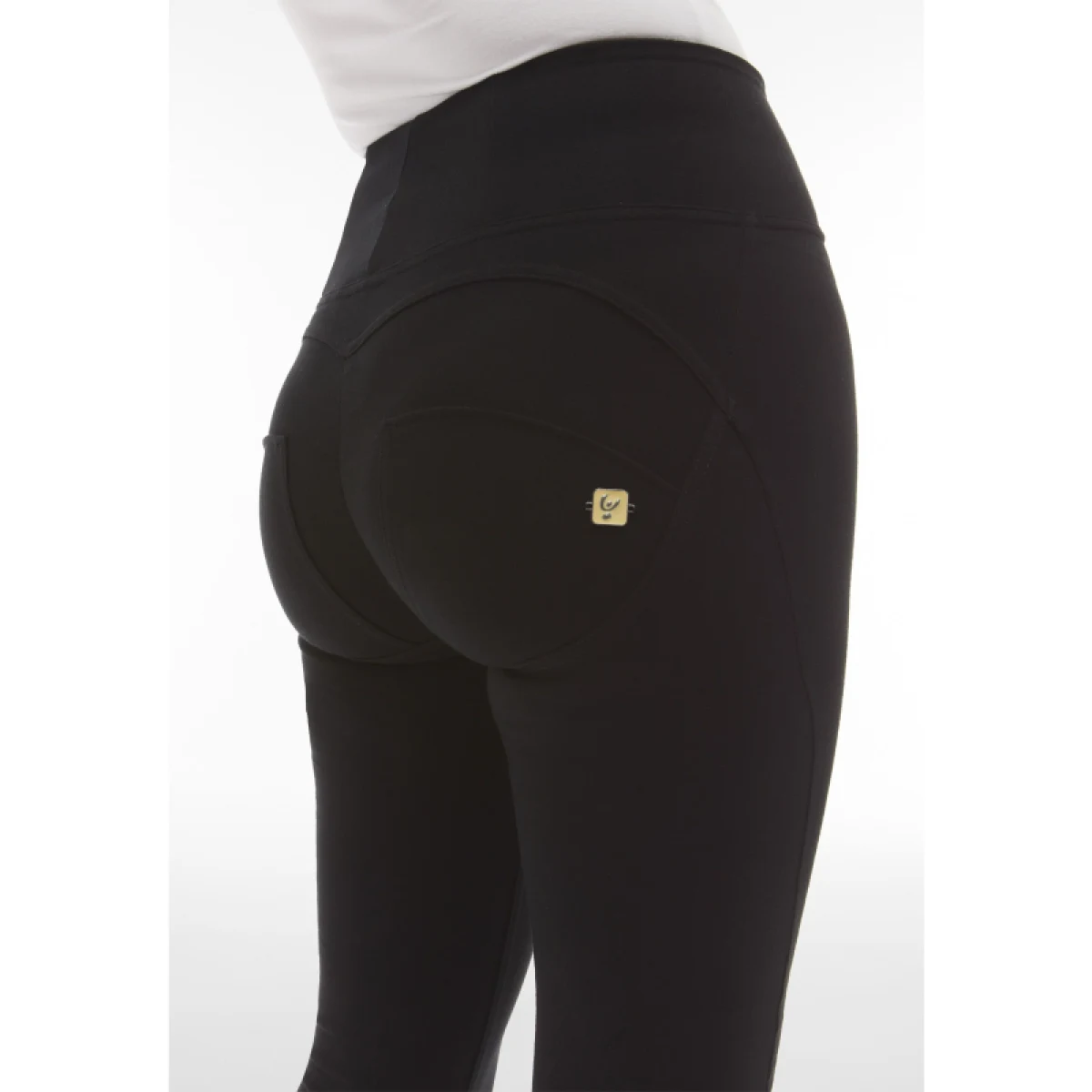 Dámske jeggings nohavice FREDDY WR.UP® skinny push up organic cotton trousers with high waist-Black · záber 4
