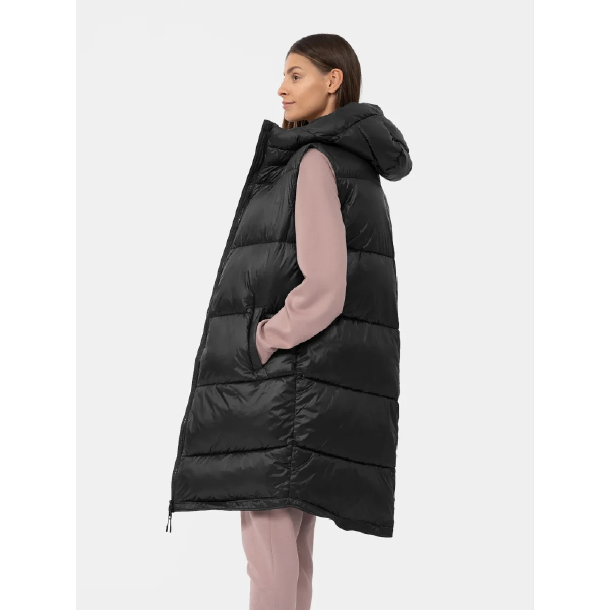 Dámska vesta 4F VEST-AW23TVESF074-20S-DEEP BLACK · záber 4