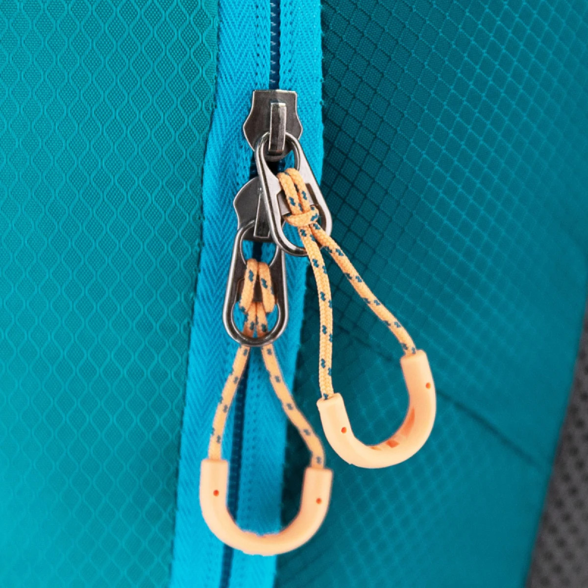 Batoh so zásobníkom vody (cyklobatoh, hydrovak) SPOKEY LIB Sports, cycling and running backpack, 5 l, blue · záber 5