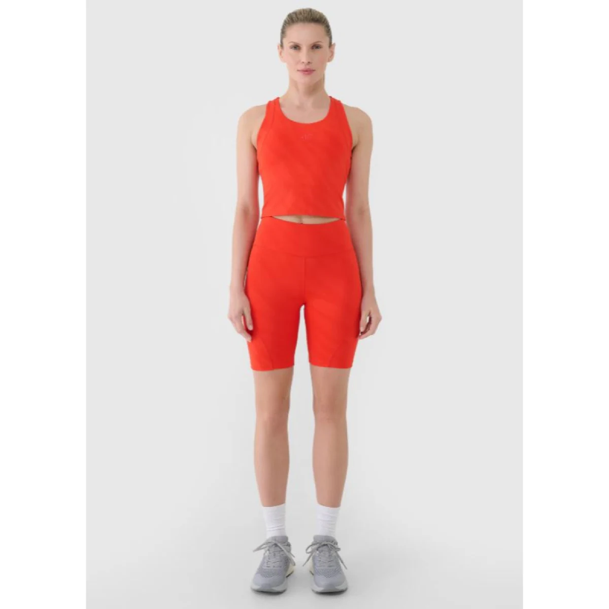 Dámske tréningové tielko 4F SLEEVELESS FNK F413-62S-RED · záber 4