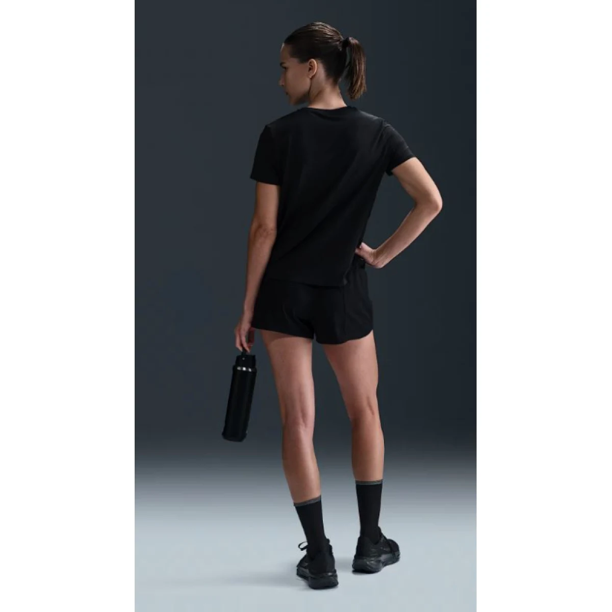 Dámske bežecké tričko s krátkym rukávom NIKE W NK ONE SWSH HBR DF SS TOP · záber 5