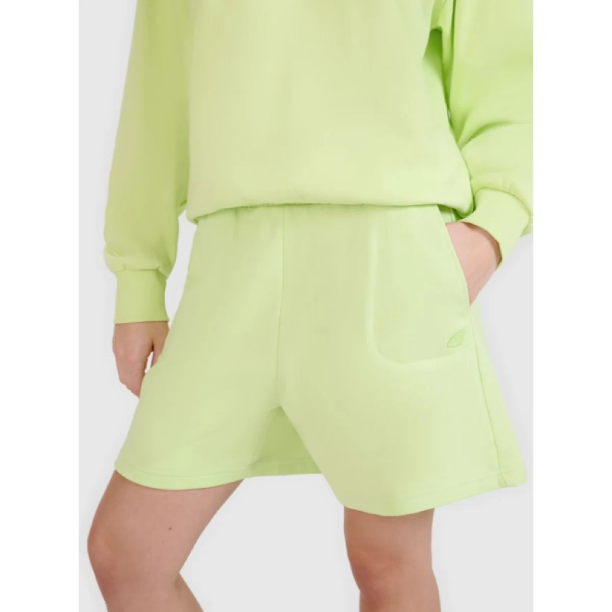Teplákové kraťasy 4F SHORTS CAS U544-45S-CANARY GREEN · záber 2