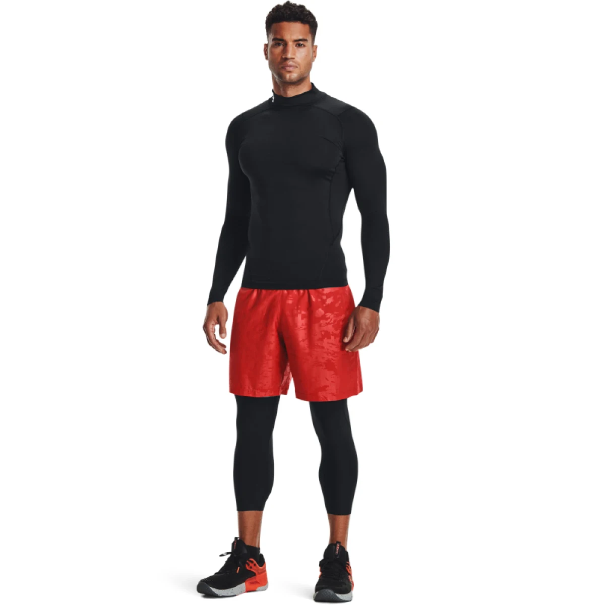 Pánske kompresné tričko s dlhým rukávom UNDER ARMOUR UA HG Armour Comp Mock LS-BLK · záber 4