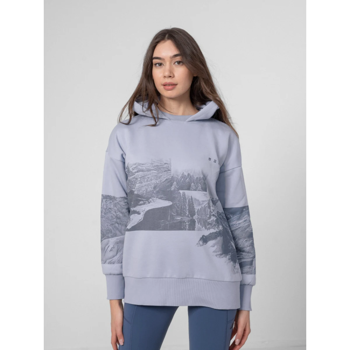 Dámska turistická mikina s kapucňou 4F WOMENS SWEATSHIRT BLD013-34S-LIGHT BLUE · záber 5