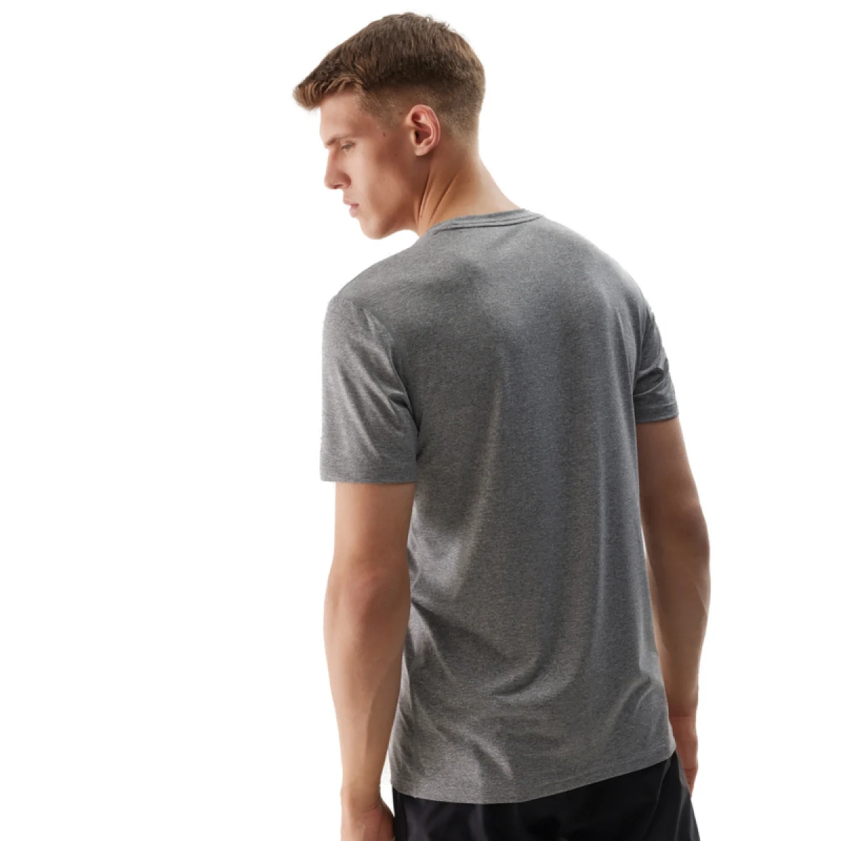 Pánske tréningové tričko s krátkym rukávom 4F TSHIRT FNK-WSS24TFTSM599-27M-COLD LIGHT GREY MELANGE · záber 4